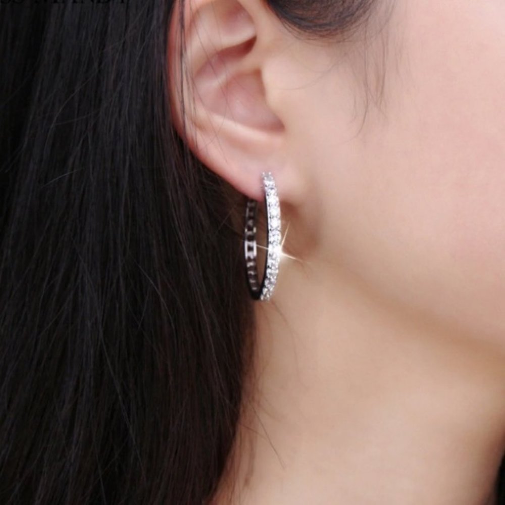 NEW 18K White Gold 1.25'' Diamond Hoop Earrings - Picture 2 of 3